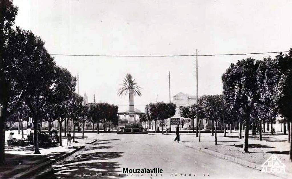Mouzaiaville - Kiosque 01.jpg